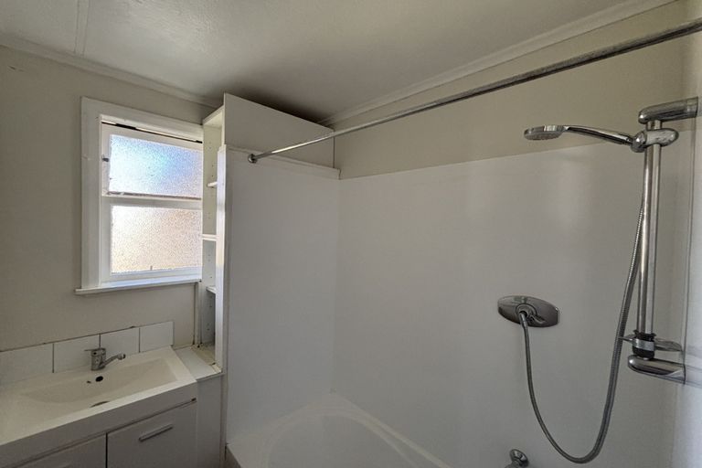 Photo of property in 8 Allenby Street, Bader, Hamilton, 3206