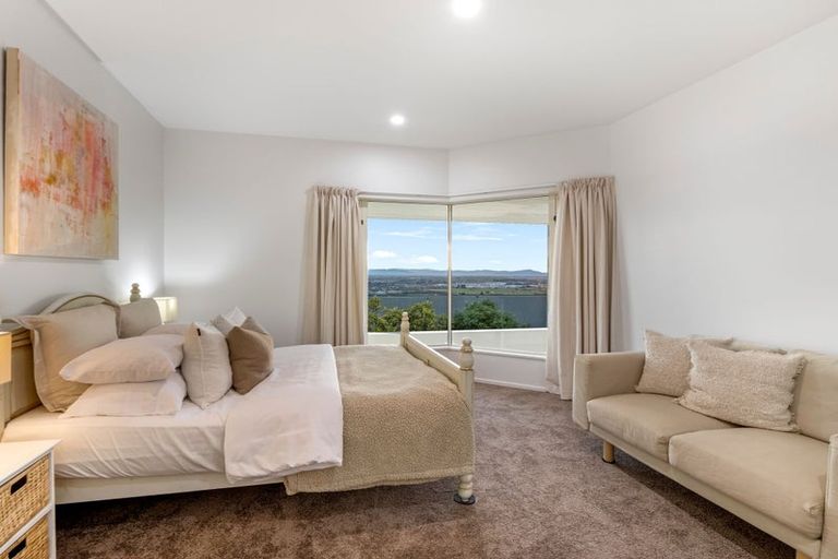 Photo of property in 126 Cannon Hill Crescent, Mount Pleasant, Christchurch, 8081
