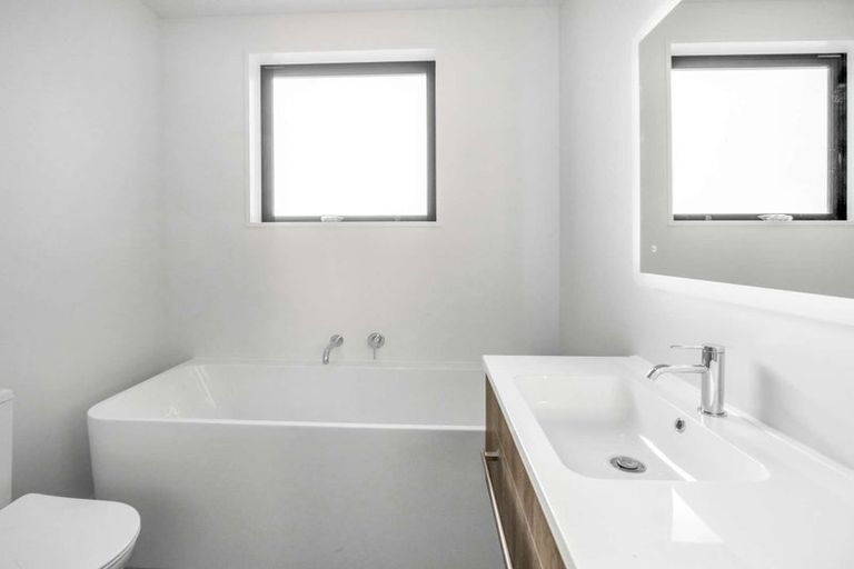 Photo of property in 15 Ivan Mauger Place, Rolleston, 7615