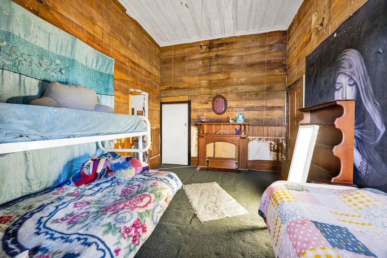 Photo of property in 2124 Eltham Road, Awatuna, Hawera, 4679