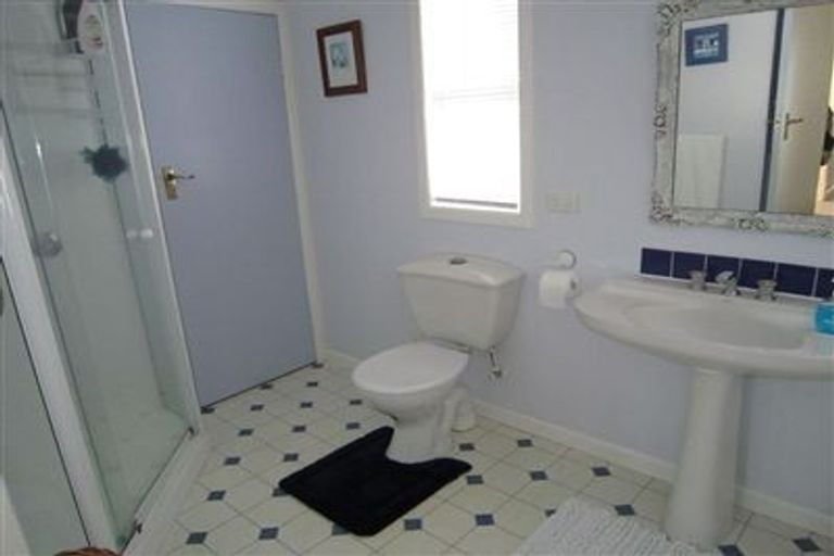 Photo of property in 2/59 Aramoana Avenue, Devonport, Auckland, 0624