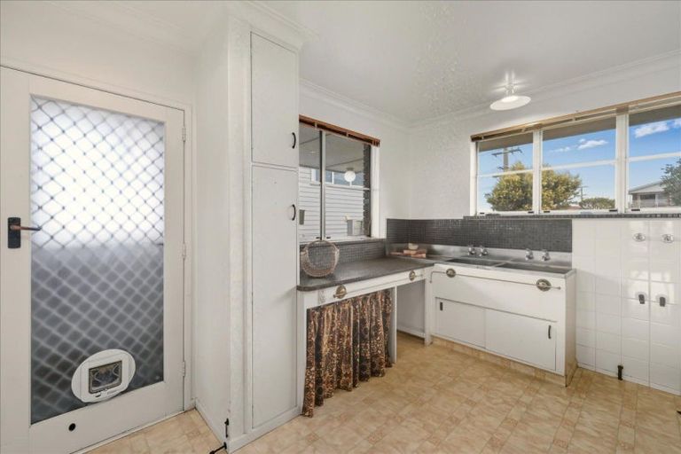 Photo of property in 13 Tirinui Crest Road, Otumoetai, Tauranga, 3110