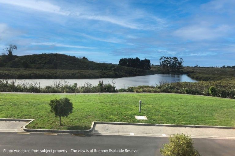Photo of property in 90 Kahui Parade, Karaka, Papakura, 2113