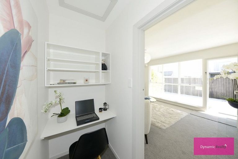 Photo of property in 2/32 Mona Vale Avenue, Riccarton, Christchurch, 8011