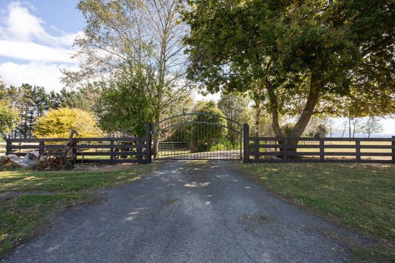 Photo of property in 77 Maunga Road, Dannevirke, 4976