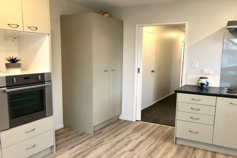 Photo of property in 33 Pensacola Crescent, Broomfield, Christchurch, 8042