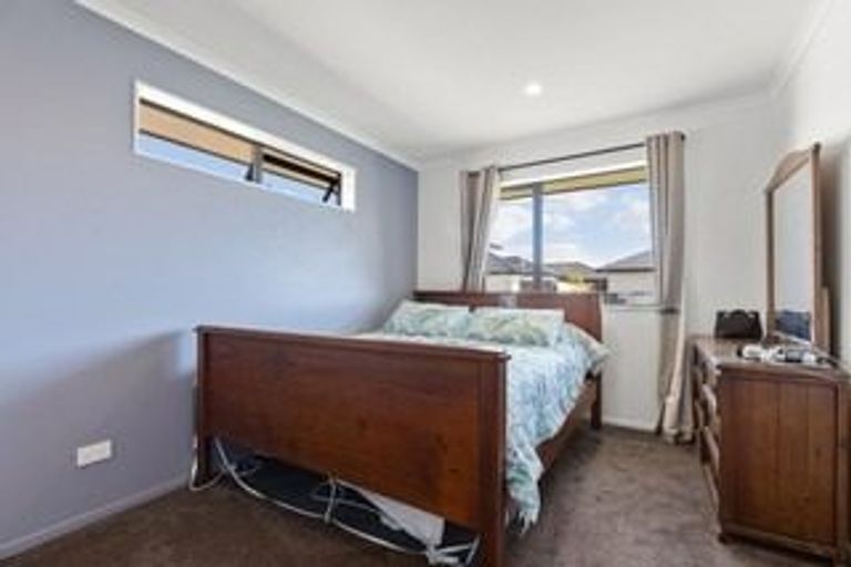 Photo of property in 32 Selfe Crescent, Burwood, Christchurch, 8083