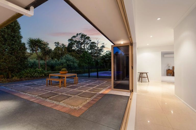 Photo of property in 377 Frankley Road, Ferndale, New Plymouth, 4310