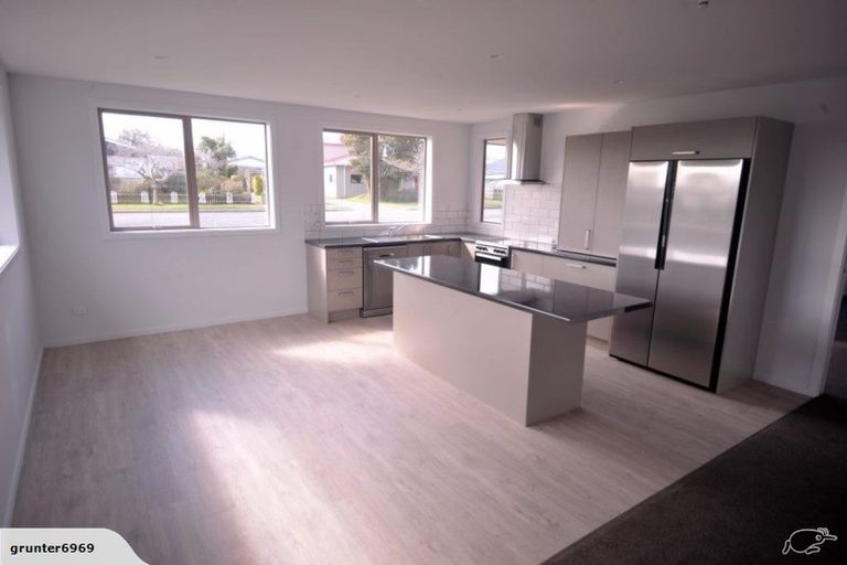 Photo of property in 51 Queen Street, Winton, 9720