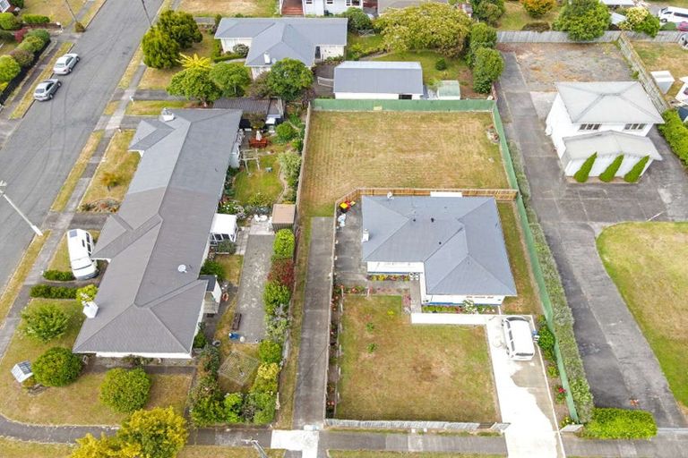 Photo of property in 27a Elizabeth Street, Levin, 5510