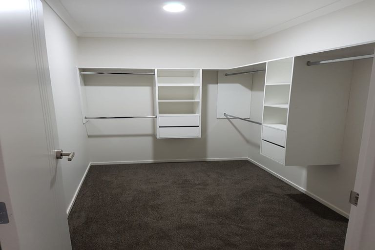 Photo of property in 7 Karokaro Road, Takanini, 2112