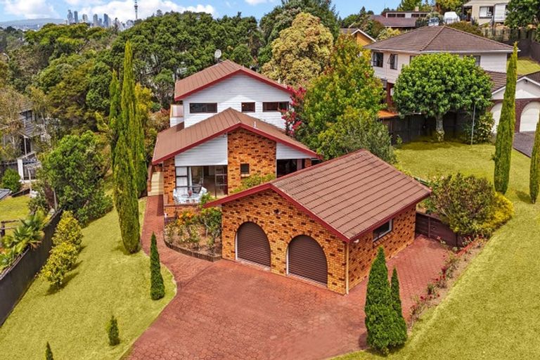 Photo of property in 163 Chelsea View Drive, Chatswood, Auckland, 0626
