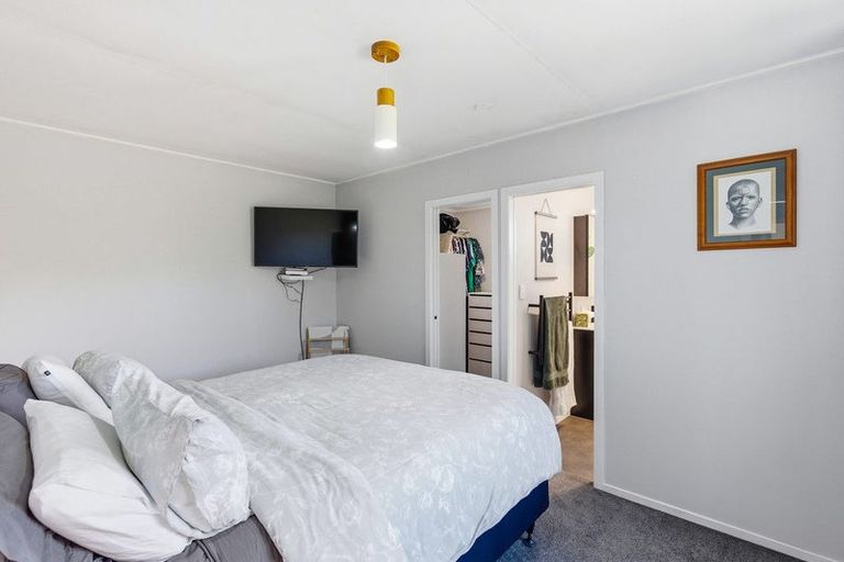 Photo of property in 13 Bahama Crescent, Paraparaumu Beach, Paraparaumu, 5032