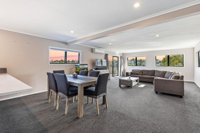 Photo of property in 50 Garton Drive, Massey, Auckland, 0614