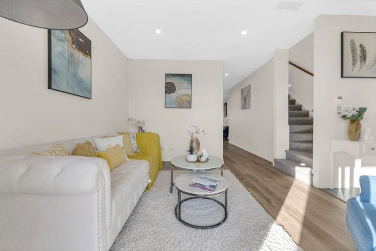Photo of property in 7 Woven Place, Karaka, 2113