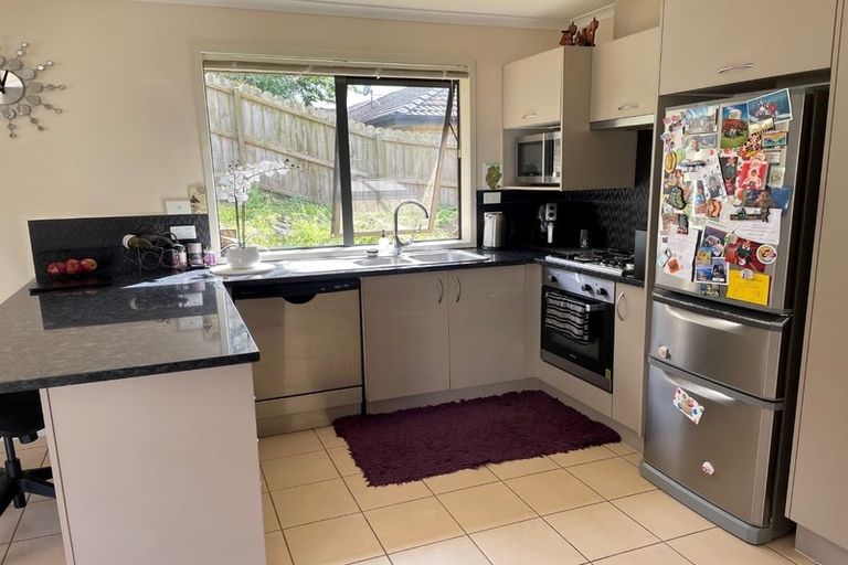 Photo of property in 9 Kumar Place, The Gardens, Auckland, 2105