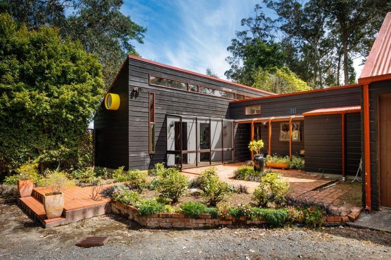 Photo of property in 39 Wanganui Road, Marton, 4710