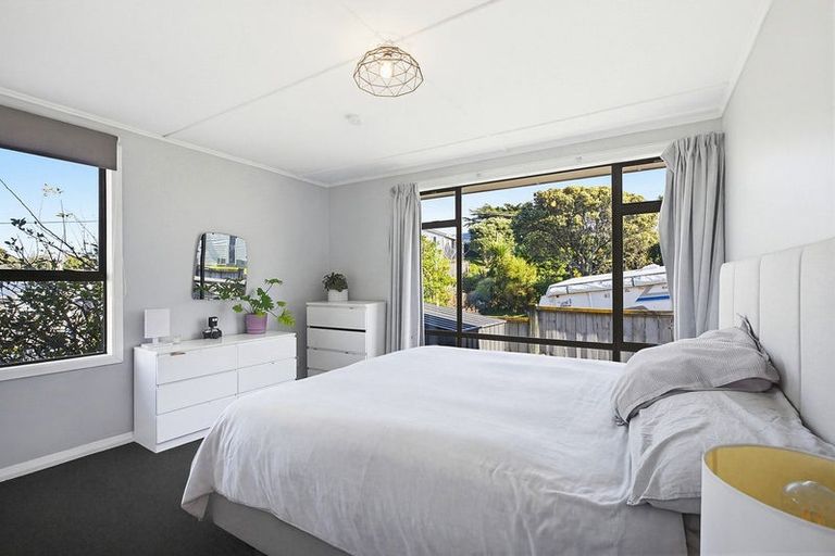 Photo of property in 16 Tuki Street, Titahi Bay, Porirua, 5022