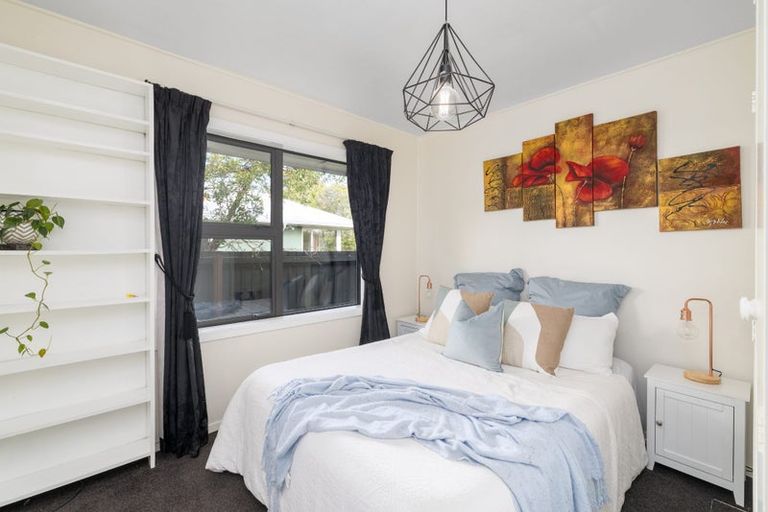 Photo of property in 40 Fovant Street, Russley, Christchurch, 8042