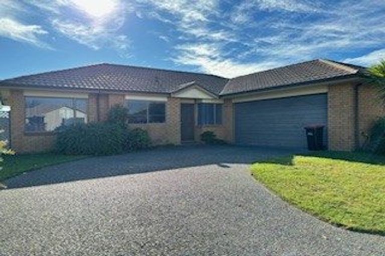 Photo of property in 5 Blythfield Place, Taradale, Napier, 4112