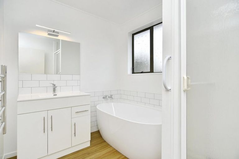 Photo of property in 8 Regent Avenue, Rangiora, 7400