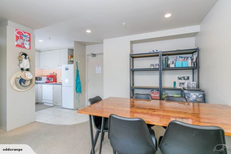 Photo of property in 2o/10 Crown Lynn Place, New Lynn, Auckland, 0600