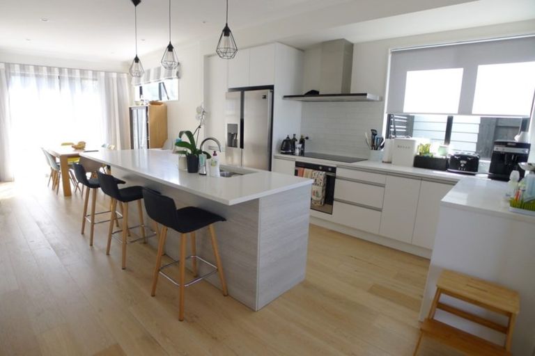 Photo of property in 11 Oioi Road, Hobsonville, Auckland, 0616