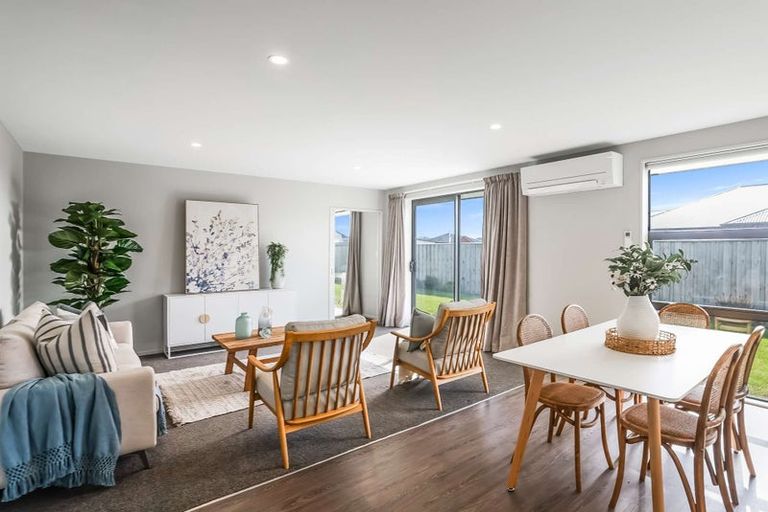 Photo of property in 6 Marcoola Drive, Rolleston, 7614