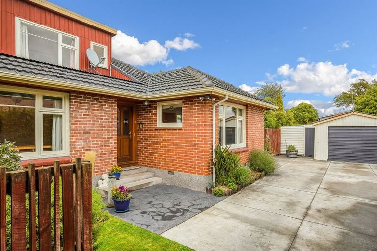 Photo of property in 33 Balrudry Street, Avonhead, Christchurch, 8042