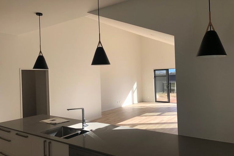 Photo of property in 22 Muster Road, Jacks Point, 9371