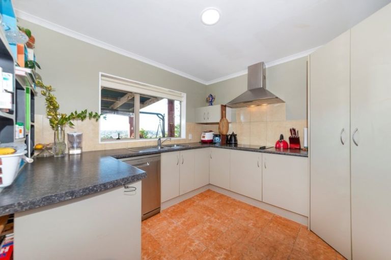 Photo of property in 15 Exotic Place, Massey, Auckland, 0614