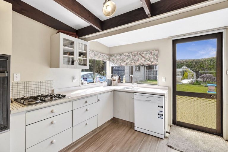 Photo of property in 229 Beacon Point Road, Wanaka, 9305