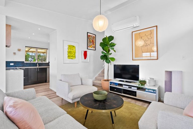 Photo of property in 27 Kohe Street, Parahaki, Whangarei, 0112