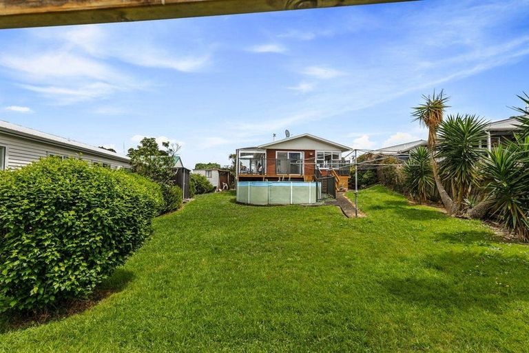 Photo of property in 199 Don Buck Road, Massey, Auckland, 0614