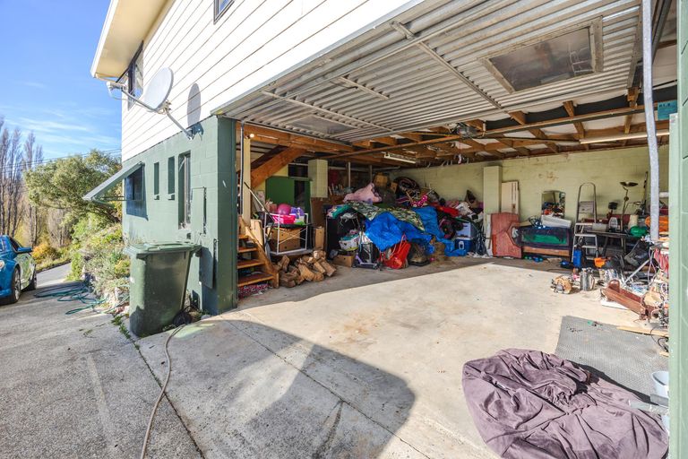 Photo of property in 42 Jessop Street, South Hill, Oamaru, 9400