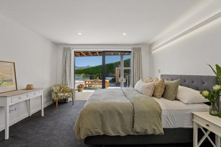 Photo of property in 314 Beacon Point Road, Wanaka, 9305