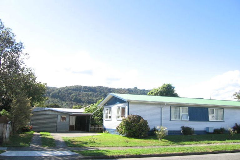 Photo of property in 59 Bonnie Glen Crescent, Ebdentown, Upper Hutt, 5018