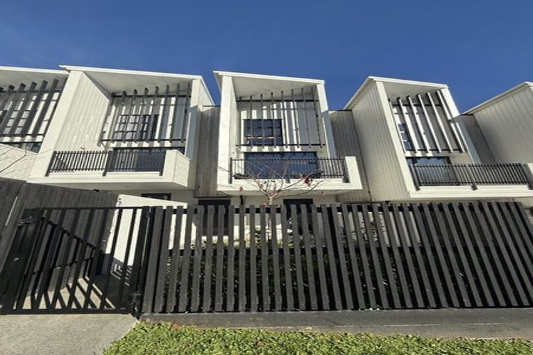 Photo of property in 5/5 Dellwood Avenue, Henderson, Auckland, 0612
