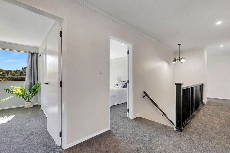 Photo of property in 21 The Mainsail, Whitby, Porirua, 5024