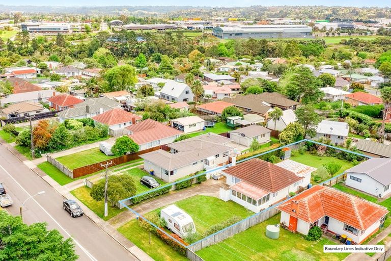 Photo of property in 31 Vodanovich Road, Te Atatu South, Auckland, 0610