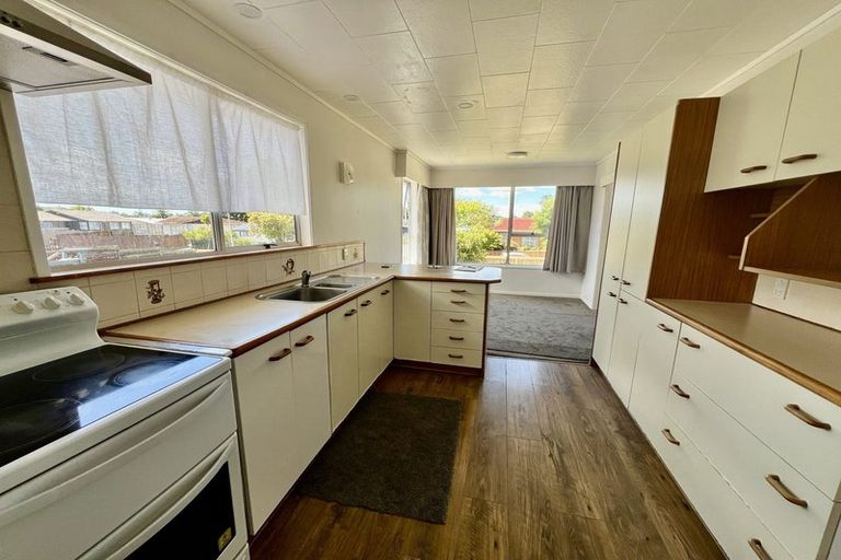 Photo of property in 44 Marvon Downs Avenue, Pakuranga Heights, Auckland, 2010
