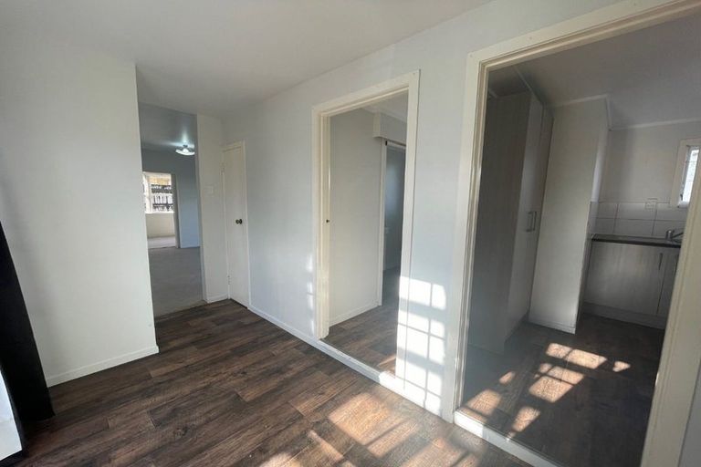 Photo of property in 43 Hallberry Road, Mangere East, Auckland, 2024