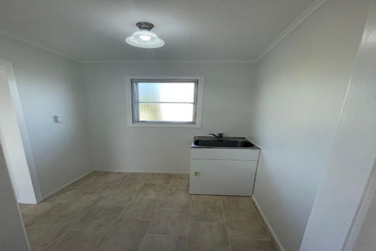 Photo of property in 8 Wyman Place, Pakuranga Heights, Auckland, 2010