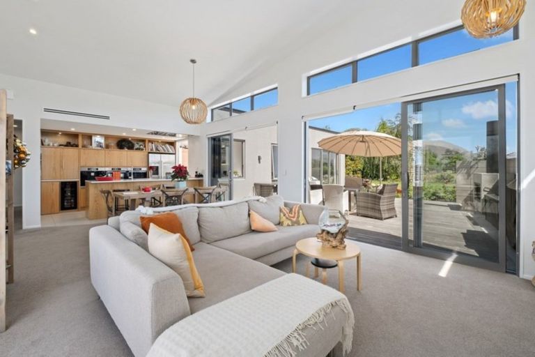 Photo of property in 17 Mountain View Drive, Wanaka, 9382