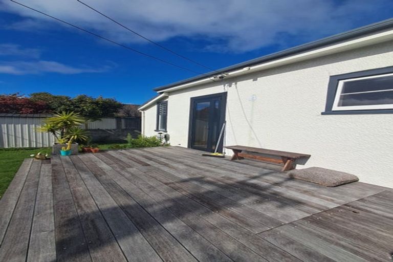 Photo of property in 96 Somerfield Street, Somerfield, Christchurch, 8024