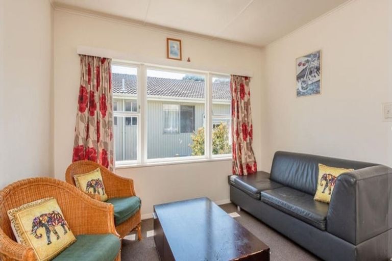 Photo of property in 64 Kapiti Road, Paraparaumu, 5032