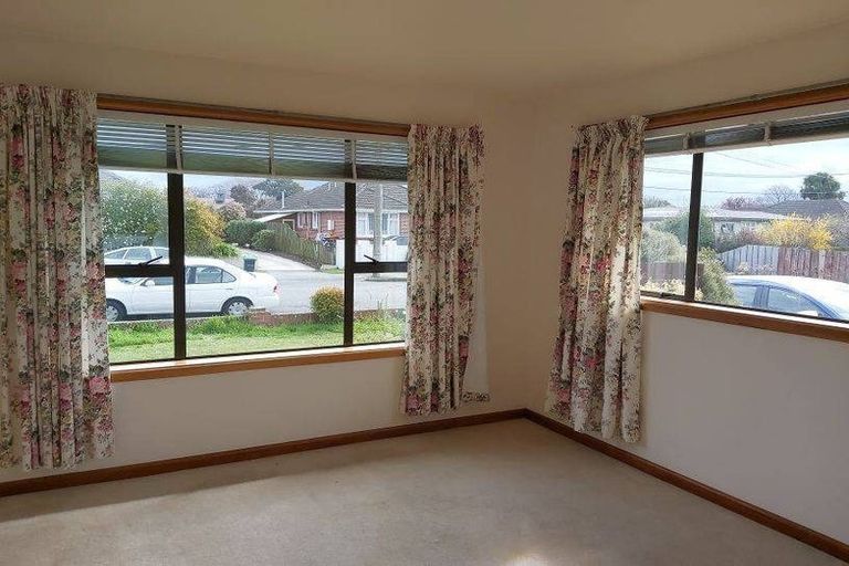 Photo of property in 23 Renfrew Street, Upper Riccarton, Christchurch, 8041