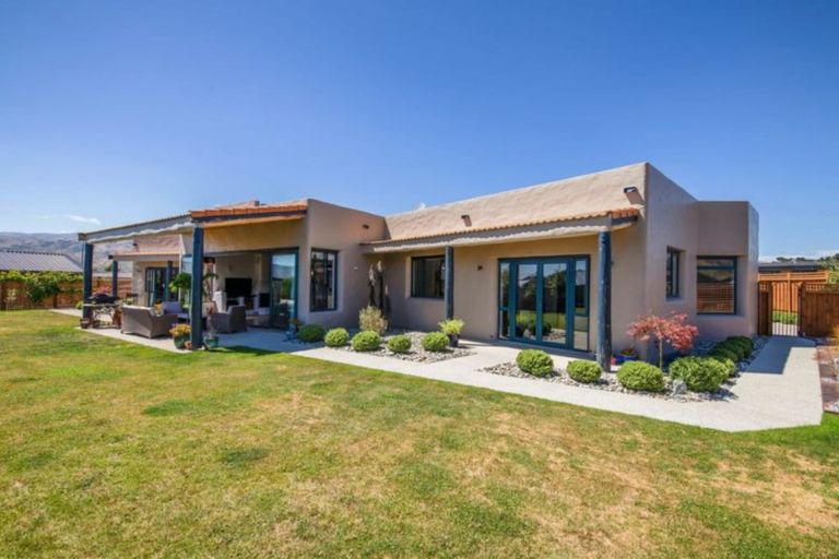 Photo of property in 11 Hortons Way, Cromwell, 9310