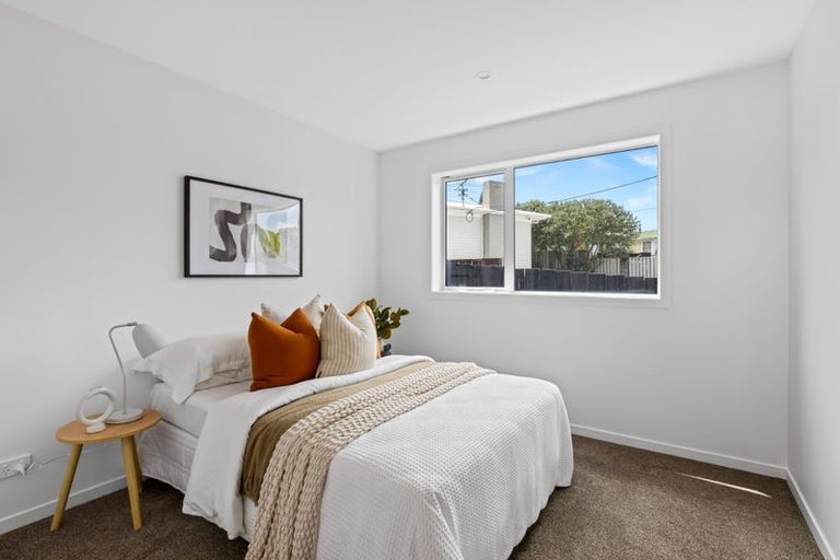 Photo of property in 15a Hamurana Place, Te Atatu Peninsula, Auckland, 0610