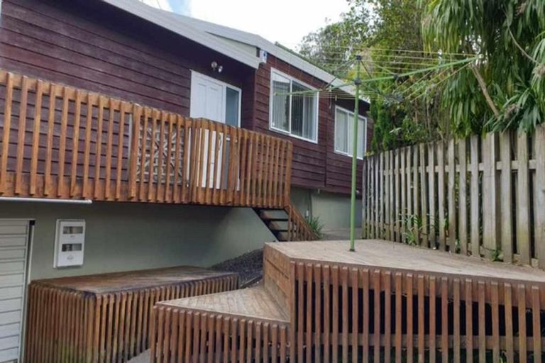 Photo of property in 2/45 Girrahween Drive, Totara Vale, Auckland, 0629